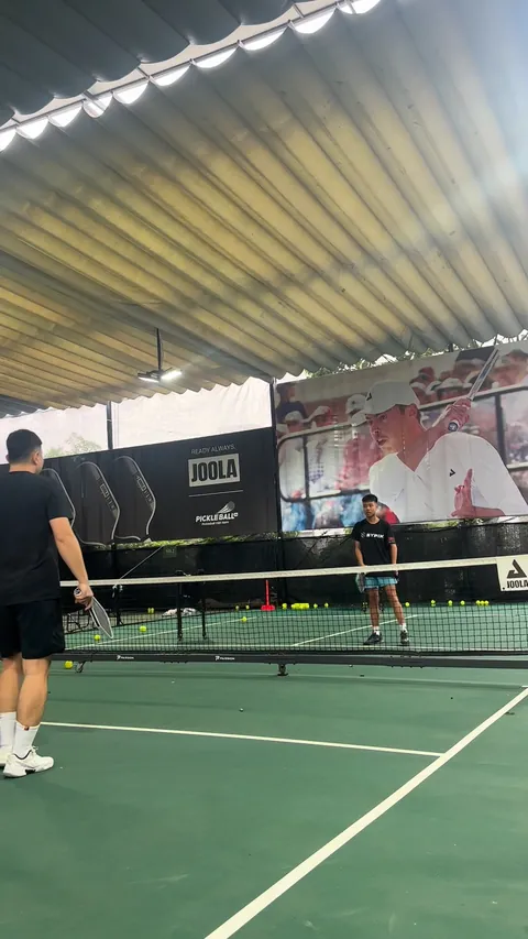 Luyện công cùng Minh Béo Pickleball