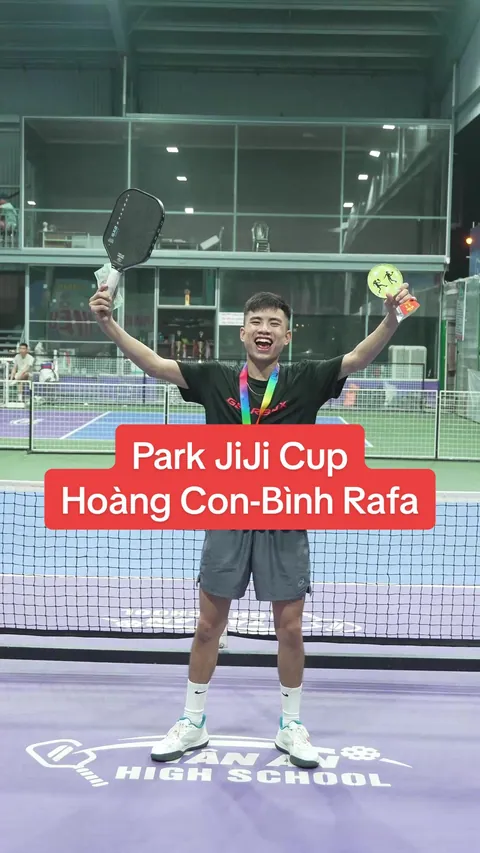 Một ngày đầy cảm xúc của Hoàng Con và Bình Rafa