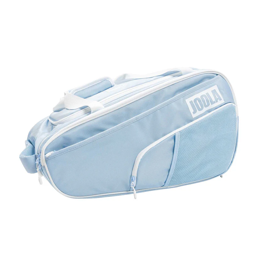 Túi Tour Elite bản Blue Breeze đặt nghiêng trên nền trắng