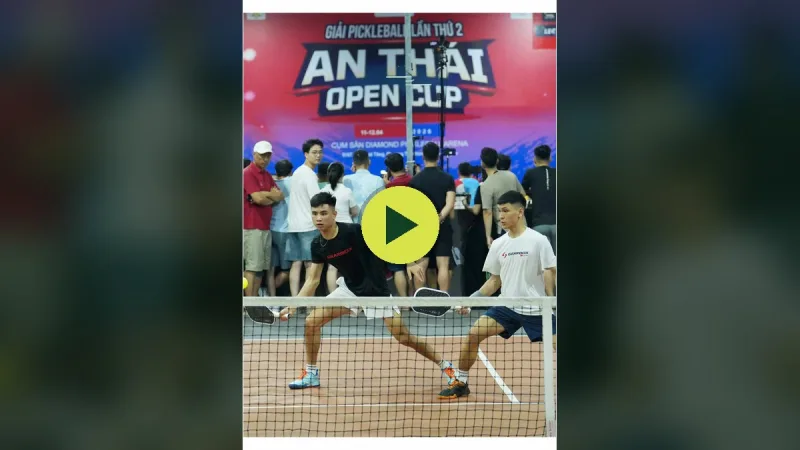 Hoàng Con vs Xuân Vũ